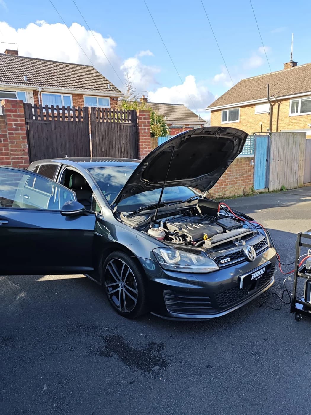 Hand Tuned remapping a VW Golf GTD on the driveway